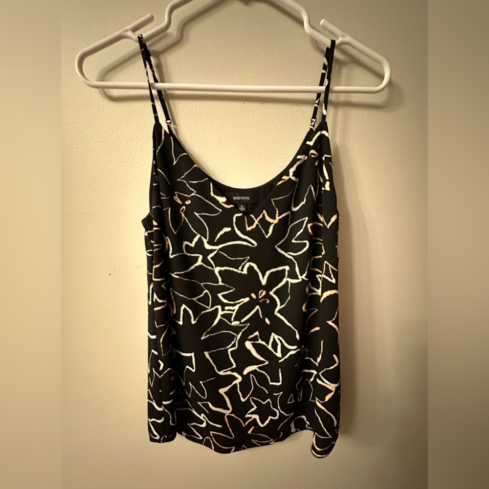 Aritzia Babaton cami size xs black print